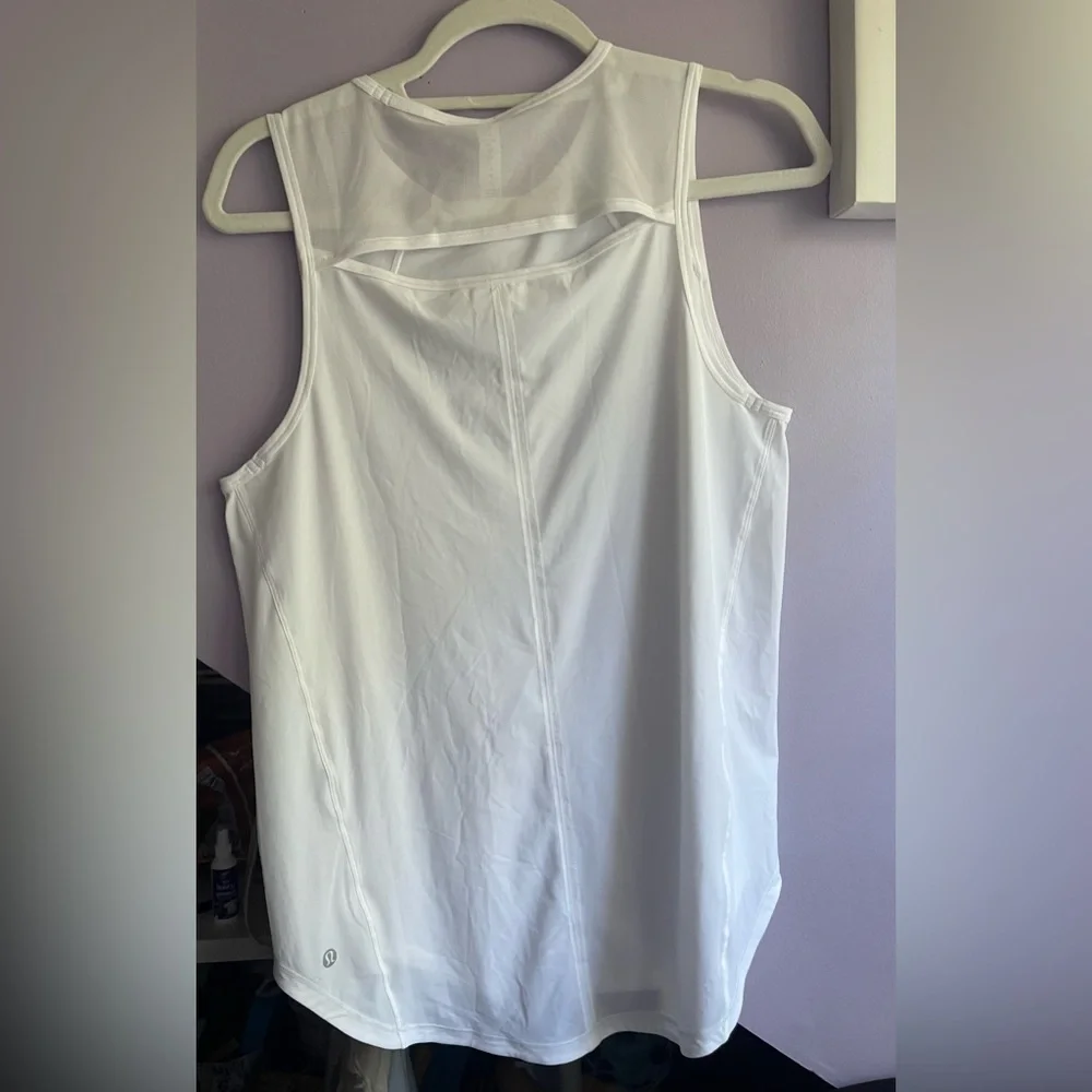 NWT Lululemon Sculpt Tank Top🤍 - Picture 5 of 9